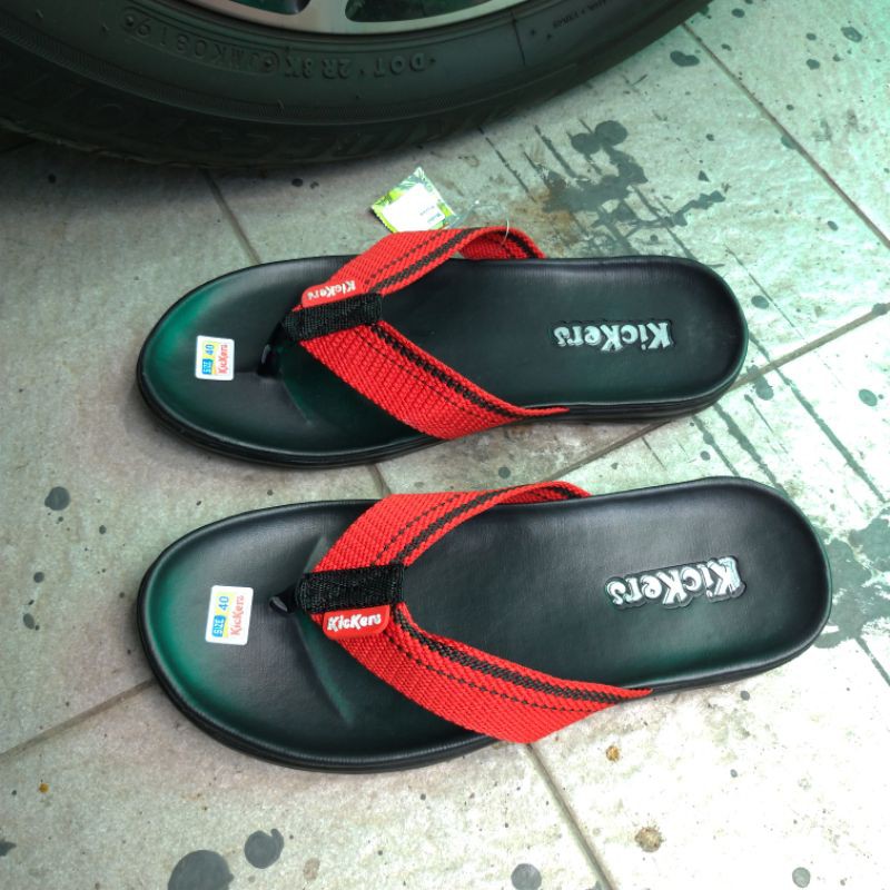 SANDAL SANTAI KICKERS PRIA ANTI SELIP