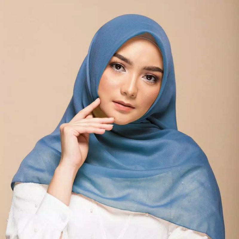 Elzatta Hijab Segi Empat Polos Jilbab kerudung Biru denim shamora Elzatta