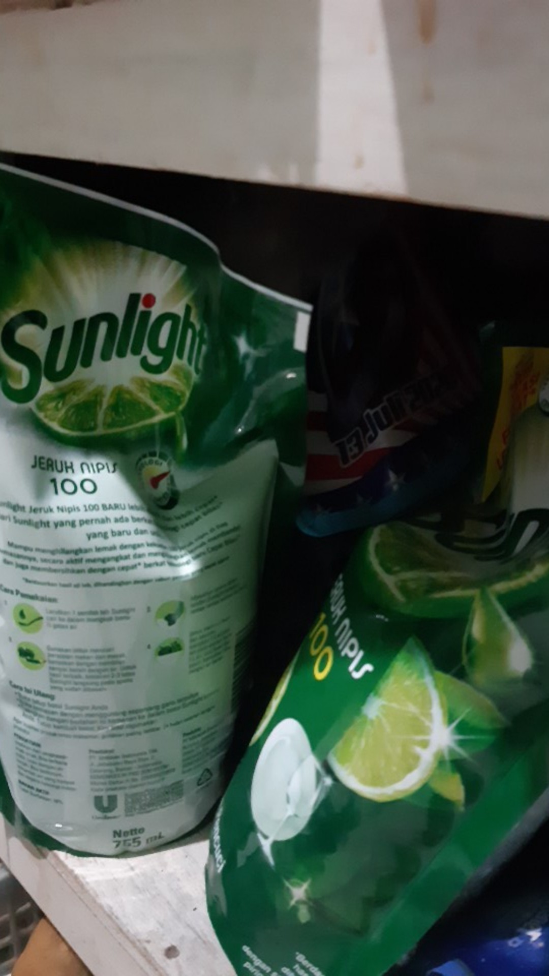 Sabun Cuci Piring Sunlight Jeruk Nipis