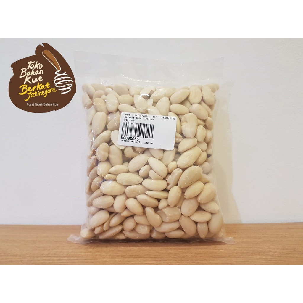 

RAW ALMOND SKINLESS / ALMOND UTUH TANPA KULIT REPACK 500 GR