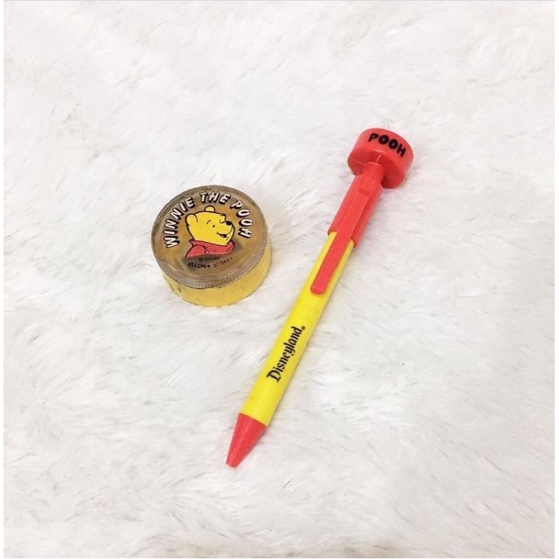 

Original Disneyland Disney Store Winnie The Pooh Ballpoint Pen No Head Tanpa Kepala Preloved Orotan Rautan Pencil Sharpener ATK Alat Tulis