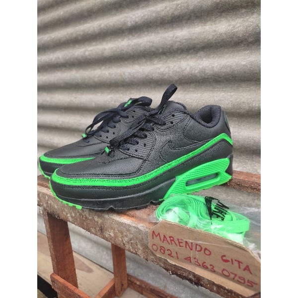 PRELOVED NIKE AIR MAX 90 UNDEFEATED