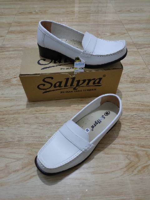 SEPATU PANTOPEL ORIGINAL PEREMPUAN SALLYRA