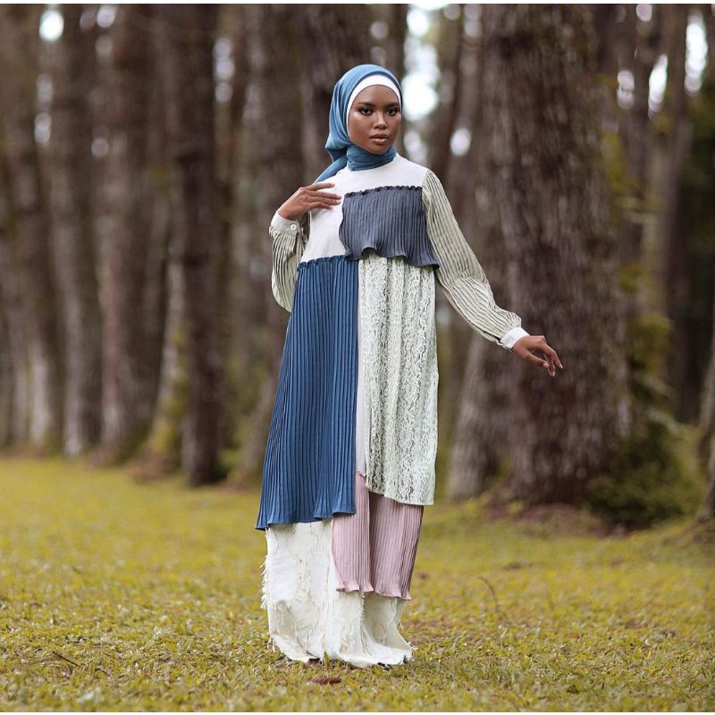 PRELOVED DFR CLOTH AUDRENA ALAINA ABAYA