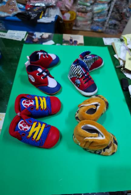 Sepatu bayi bb lucky