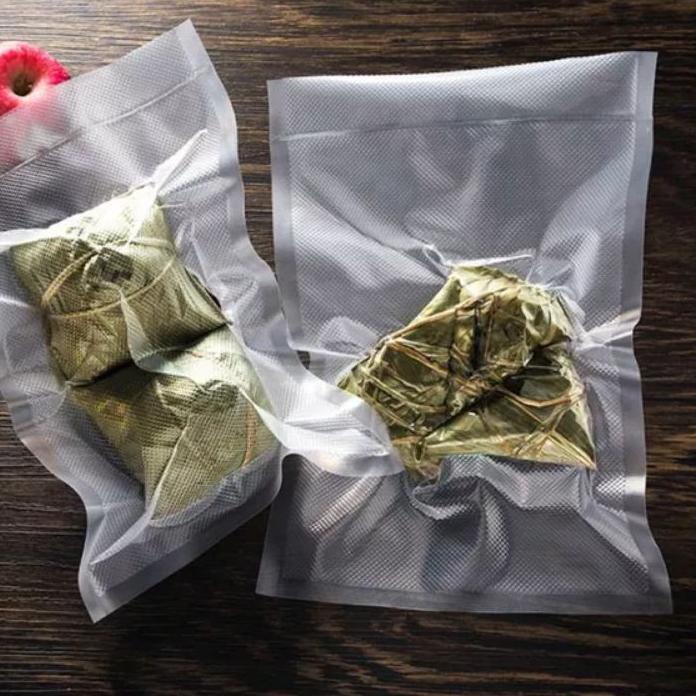 PLASTIK VACUM EMBOS 17X25 ISI 100 PLASTIK VAKUM EMBOS MAKANAB