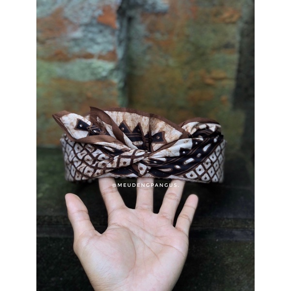 udeng batik semi tulis lembaran