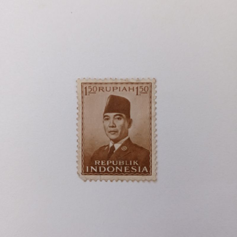 

PERANGKO KUNO | PERANGKO INDONESIA | PERANGKO PRESIDEN SOEKARNA ( 150 RUPIAH )
