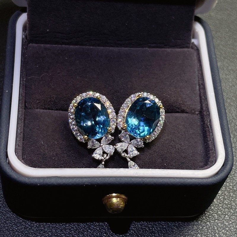 Anting Tusuk Bentuk Bunga Geometri Hias Cubic Zirconia AAA Untuk Wanita