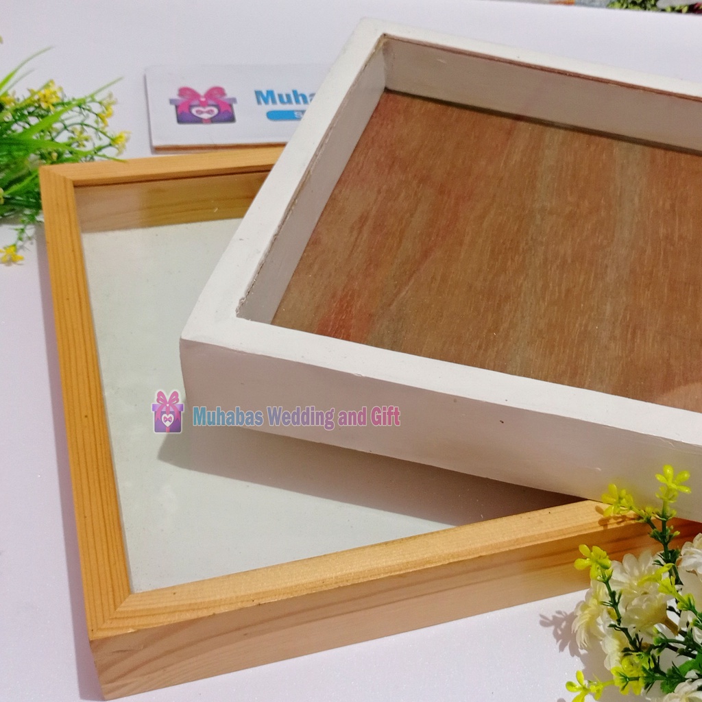 Pigura 3D Kaca Akrilik Motif Kayu Jati Belanda Ukuran 30x40 cm
