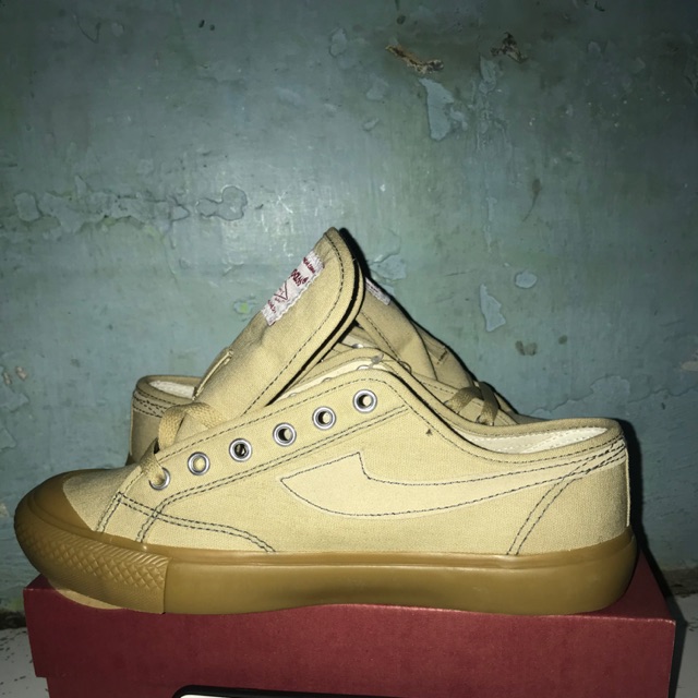 compass gazelle low
