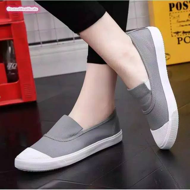 SLIP ON KARET KANVAS LUCKY S10