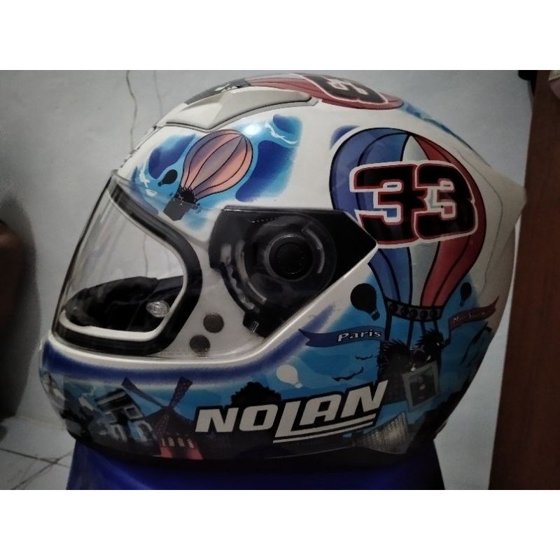 helem pesenan bos deden bandung