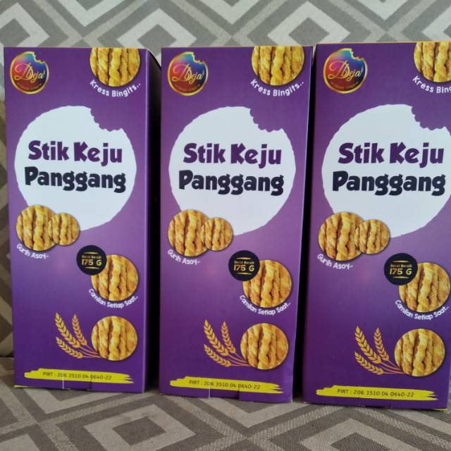 

Makanan ringan stick keju oleh-oleh Banyuwangi