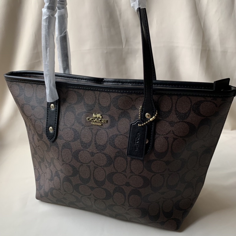 CITY ZIP TOTE IN SIGNATURE ( COACH F58292)