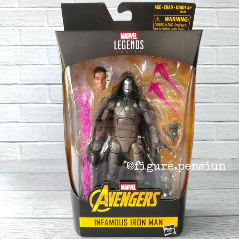 MARVEL LEGENDS SERIES AVENGERS INFAMOUS IRON MAN DR.DOOM ORIGINAL HASBRO ACTION FIGURE