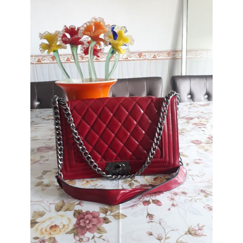 ala chanel boy