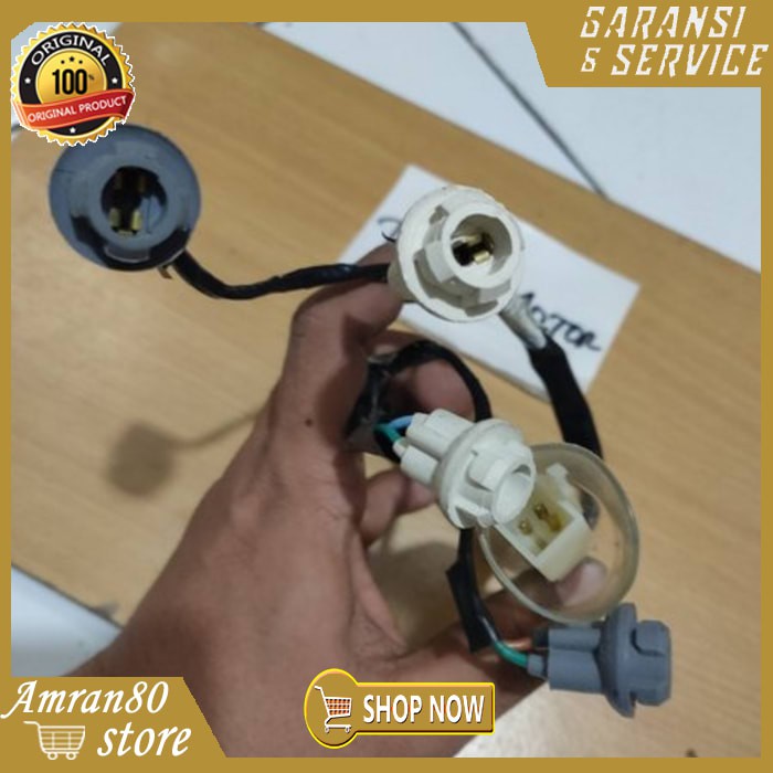 SOKET FITTING LAMPU SEN DEPAN HONDA SUPRA GTR 150