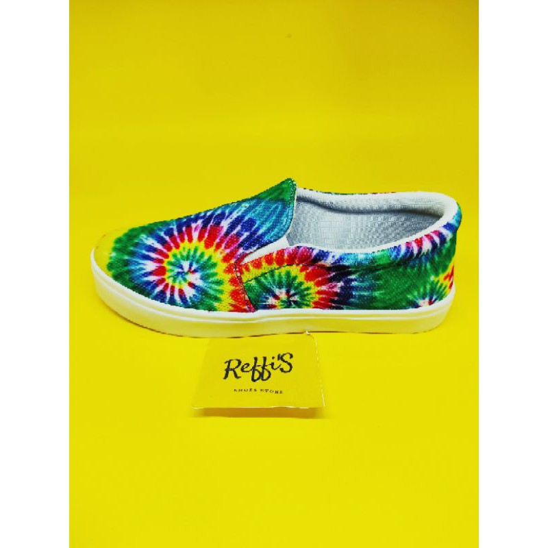 SEPATU WANITA SLIP ON TIE DYE VIRAL TRENDY 2020 MOTIF PELANGI UKURAN 36-40