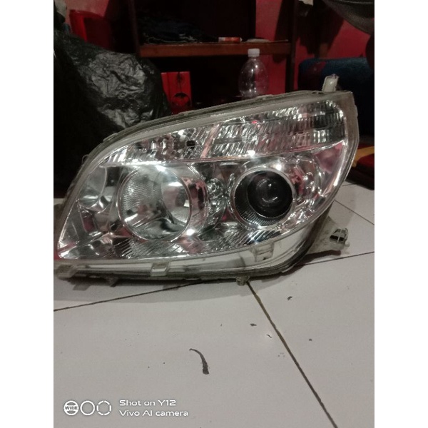 hedlamp Toyota Rush 2010