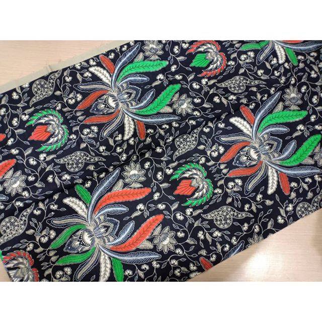 Batik sogan lawasan colet