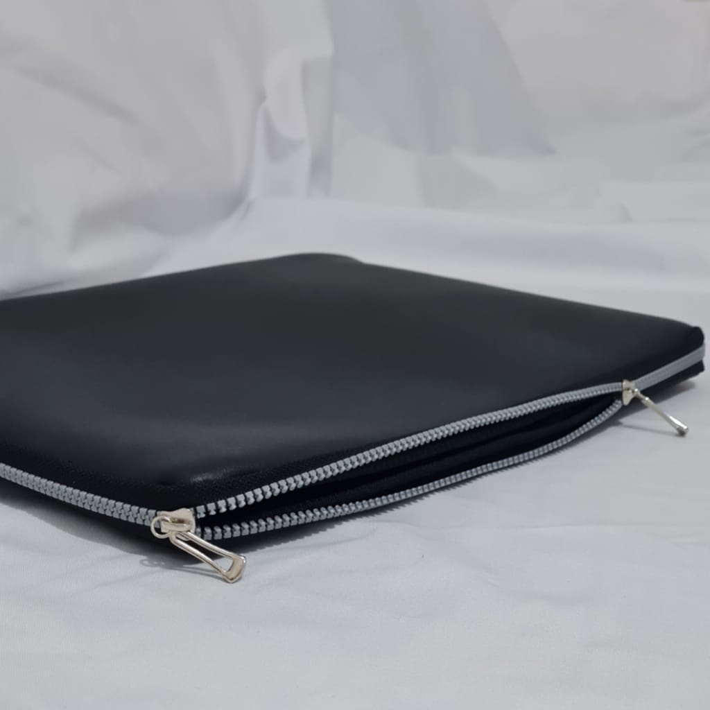 Laptop Cover / Laptop Case 14 Inch Black Matte