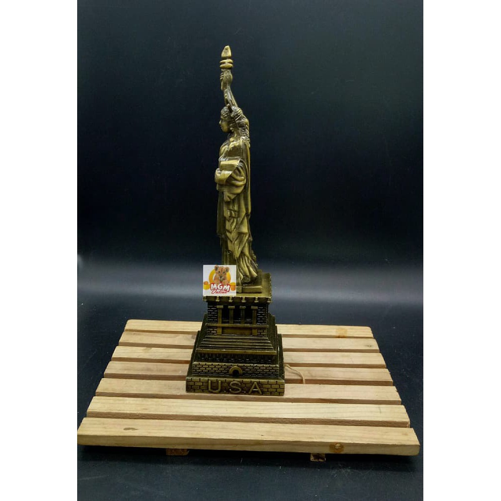 Souvenir The Statue of Liberty 25CM w/ JAM / Oleh2 New York USA 2029