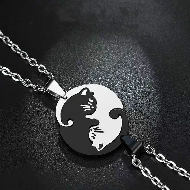 Kalung Liontin Kucing Hitam Putih Bahan Stainless Steel Untuk Pasangan