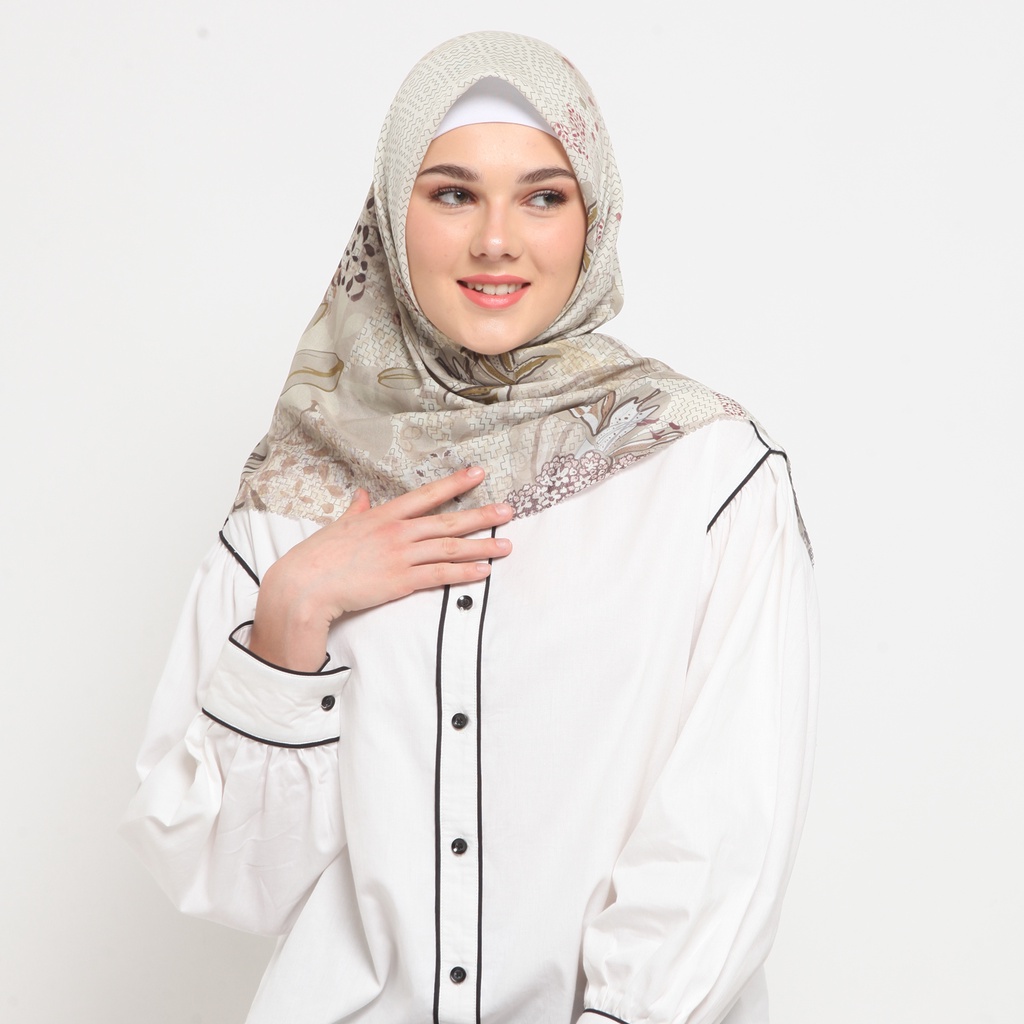 KLA by Itang Yunasz Premium Hijab Marbella