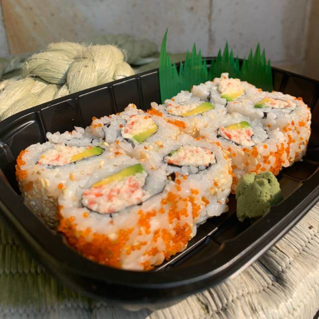 

California Roll Tobiko