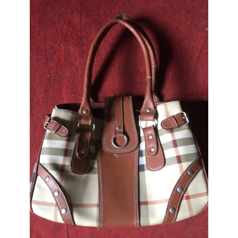 

Tas Jinjing Coklat Kotak-Kotak