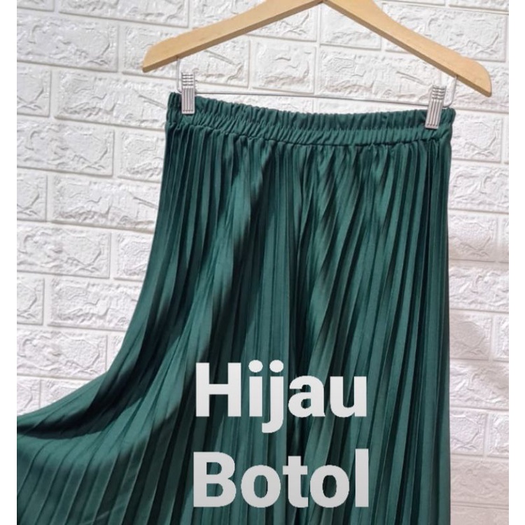 CELANA KULOT PLISKET PREMIUM JUMBO M FIT TO XXL-Hijau botol