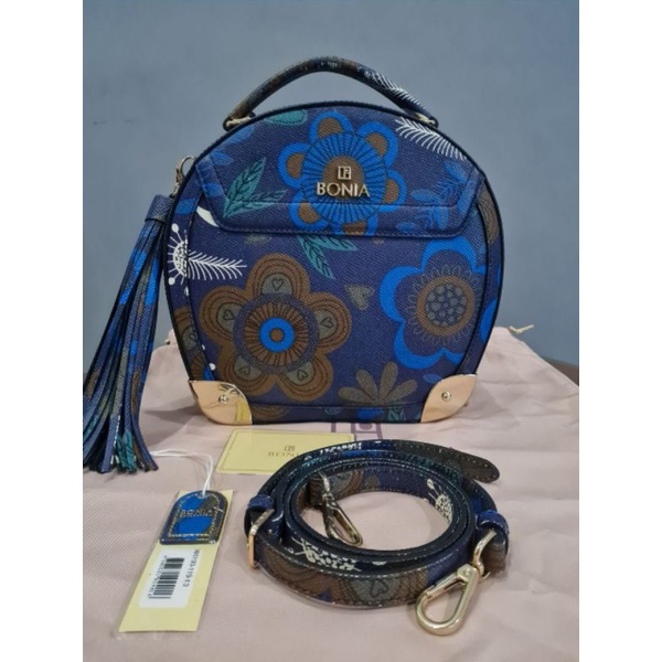 BONIA Sonia size M Preloved