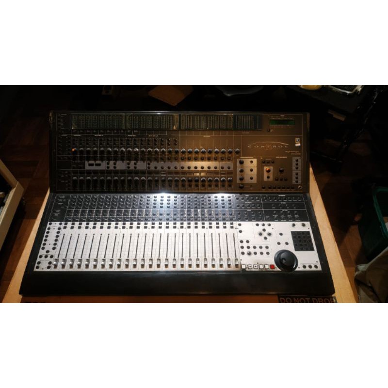 PROMO HARGA MURAH    Digidesign Control 24 Audio Mixer
