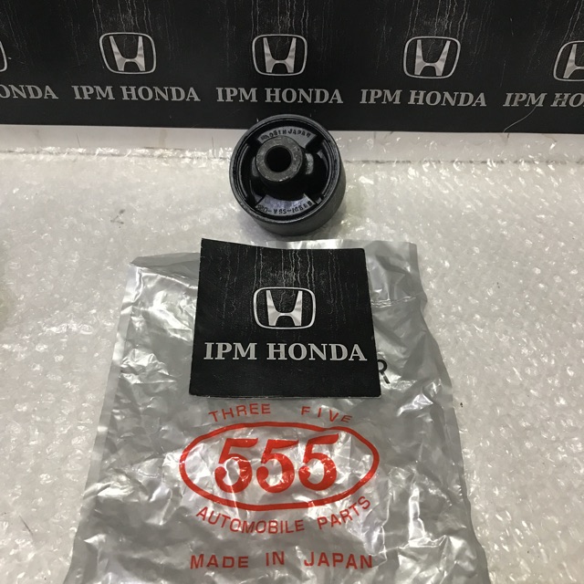 51391 S5A 555 Japan Bos Bush Bushing Lower Sayap Arm Depan Bawah Besar HONDA CRV GEN 2 RD4 RD5 2002 2003 2004 2005 2006 Stream 2002-2006 Civic ES VTIS Century FD FD1 FD2 2001-2011