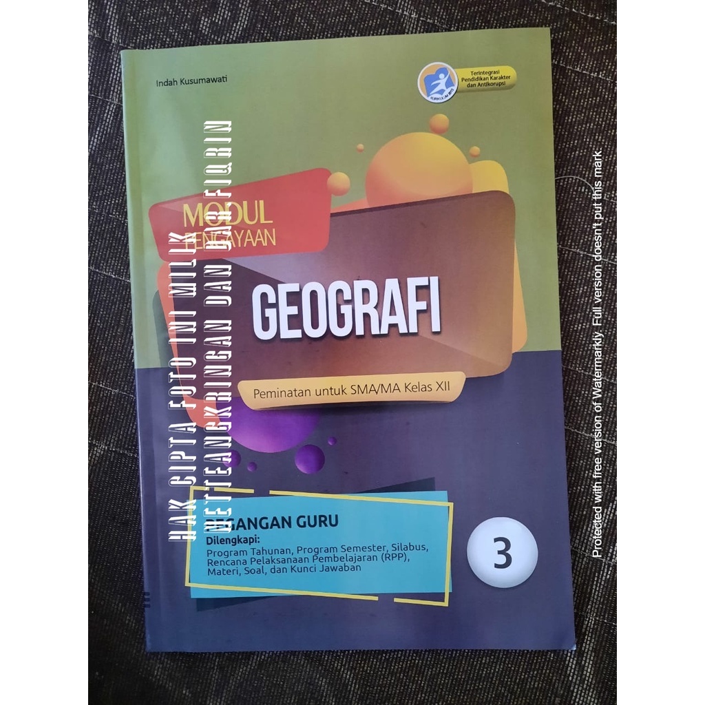 Pegangan Guru Geografi SMA Kelas 10 11 12 X XI XII Semester 1 Revisi 2018 KHARISMA