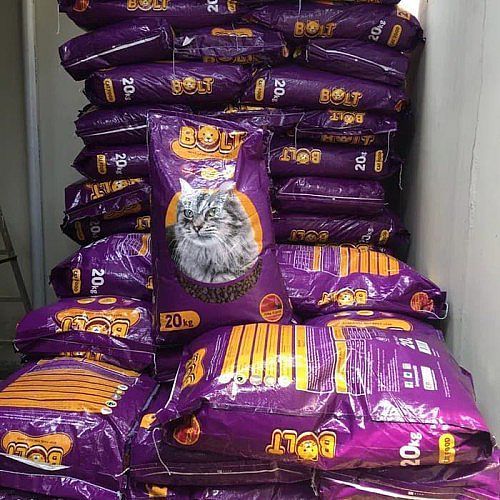 Makanan kucing BOLT repack 1kg cat food tuna