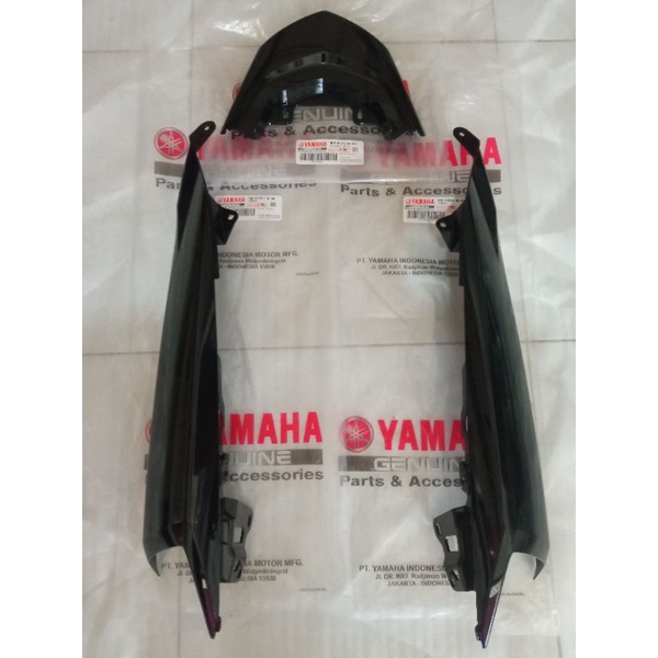 SAMBUNGAN BODY BELAKANG SOUL GT 115 SET ORIGINAL YAMAHA HITAM