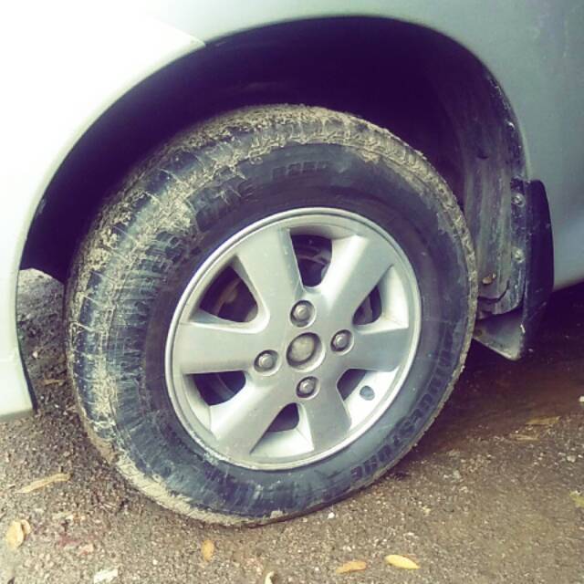 Ban Mobil bridgestone