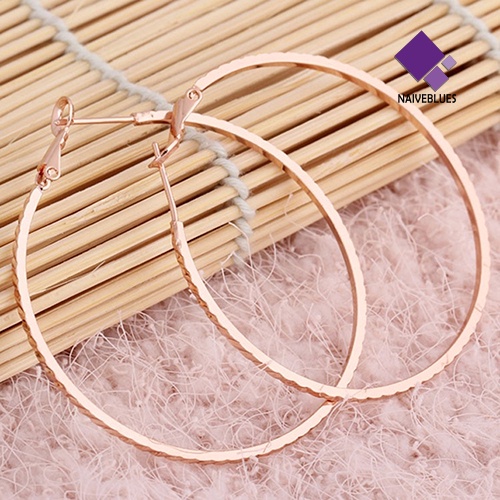 Anting Hoop Lingkaran Besar Untuk Wanita