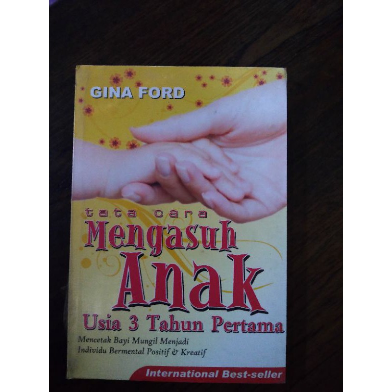 Buku Tata Cara Mengasuh Anak Usia 3 tahun pertama
