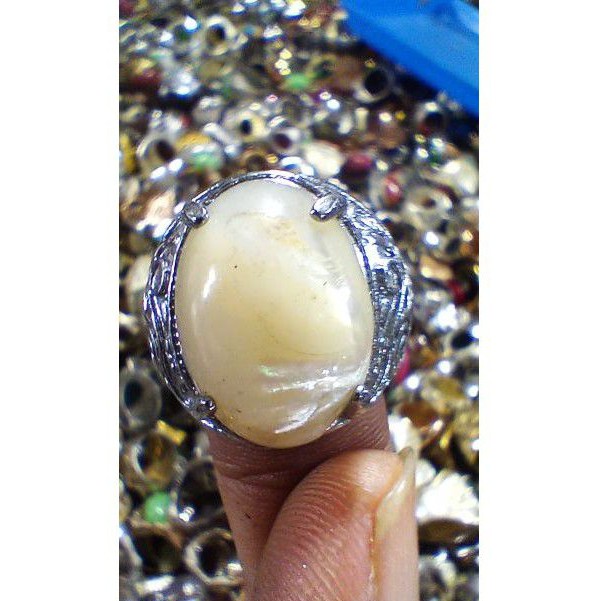 Cincin Batu mani gajah