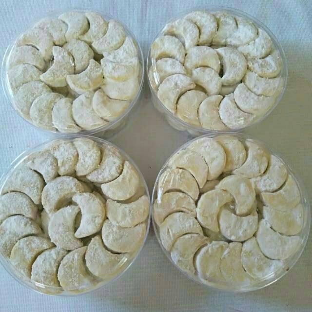 

Kue Putri Salju 250gr