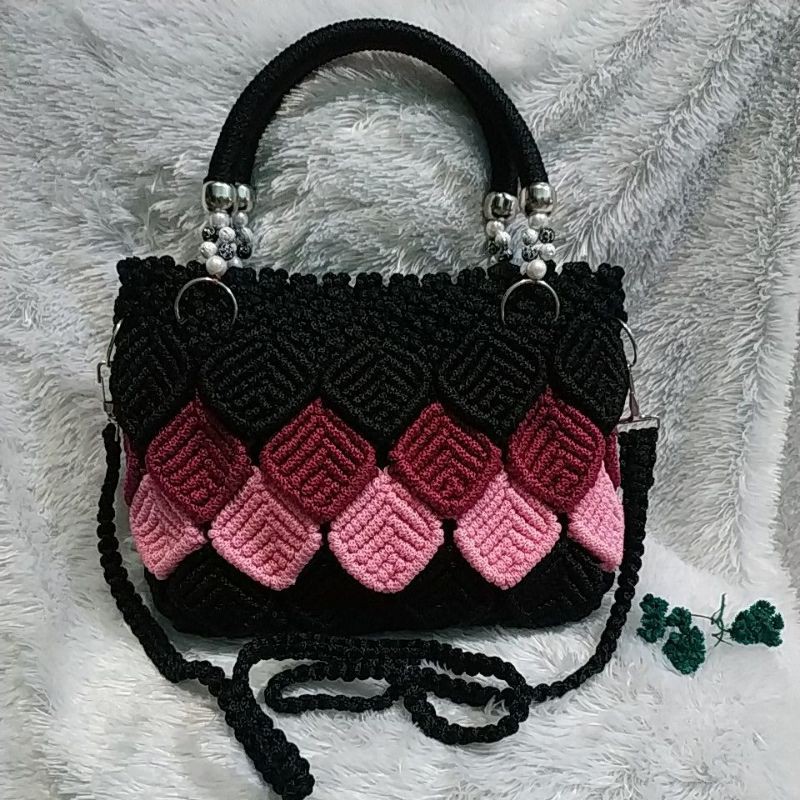 TAS RAJUT TALIKUR / TAS TALIKUR DAUN / TAS RAJUT / TAS RAJUT MURAH / TAS WANITA / TAS SELEMPANG