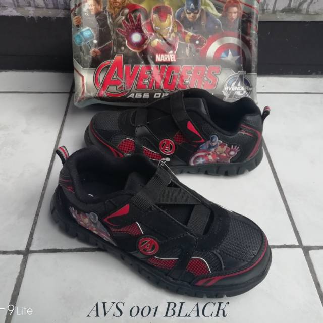 Sepatu anak Marvel