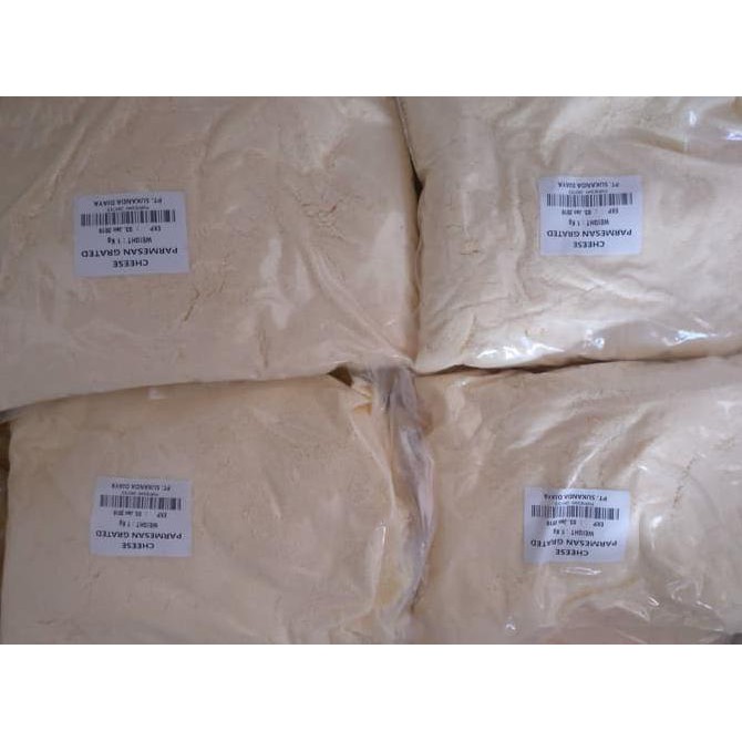

New Floridia Keju Parmesan Bubuk / Grated Parmesan Cheese 100 Gr Australia .