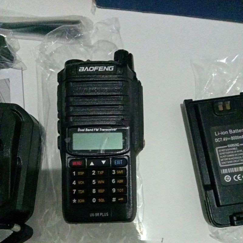 Baofeng uv9r plus HT handy talky 15 watt uv 9r bao feng uv-9r dualband vhf uhf radio komunikasi