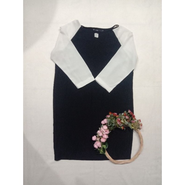 Mini Dress Hitam Putih (102/86)