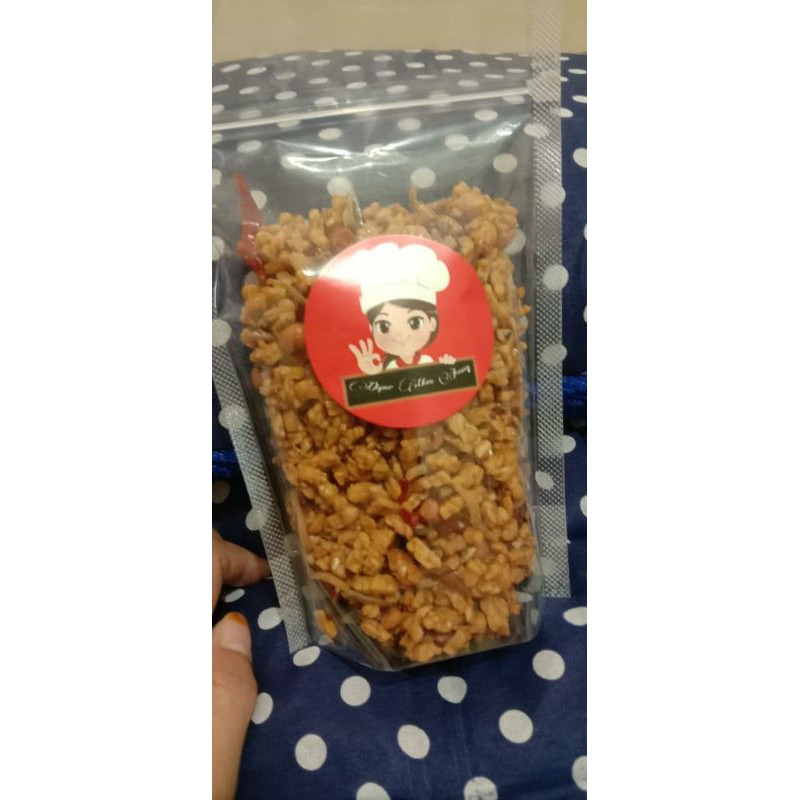 

Tempe orek kering Mama Yeni