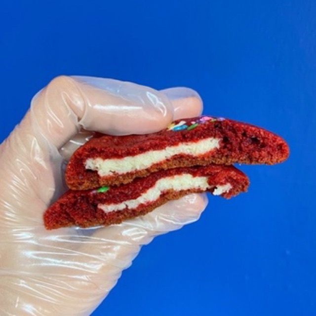 

✨Red Velvet Cookies with Cream cheese✨